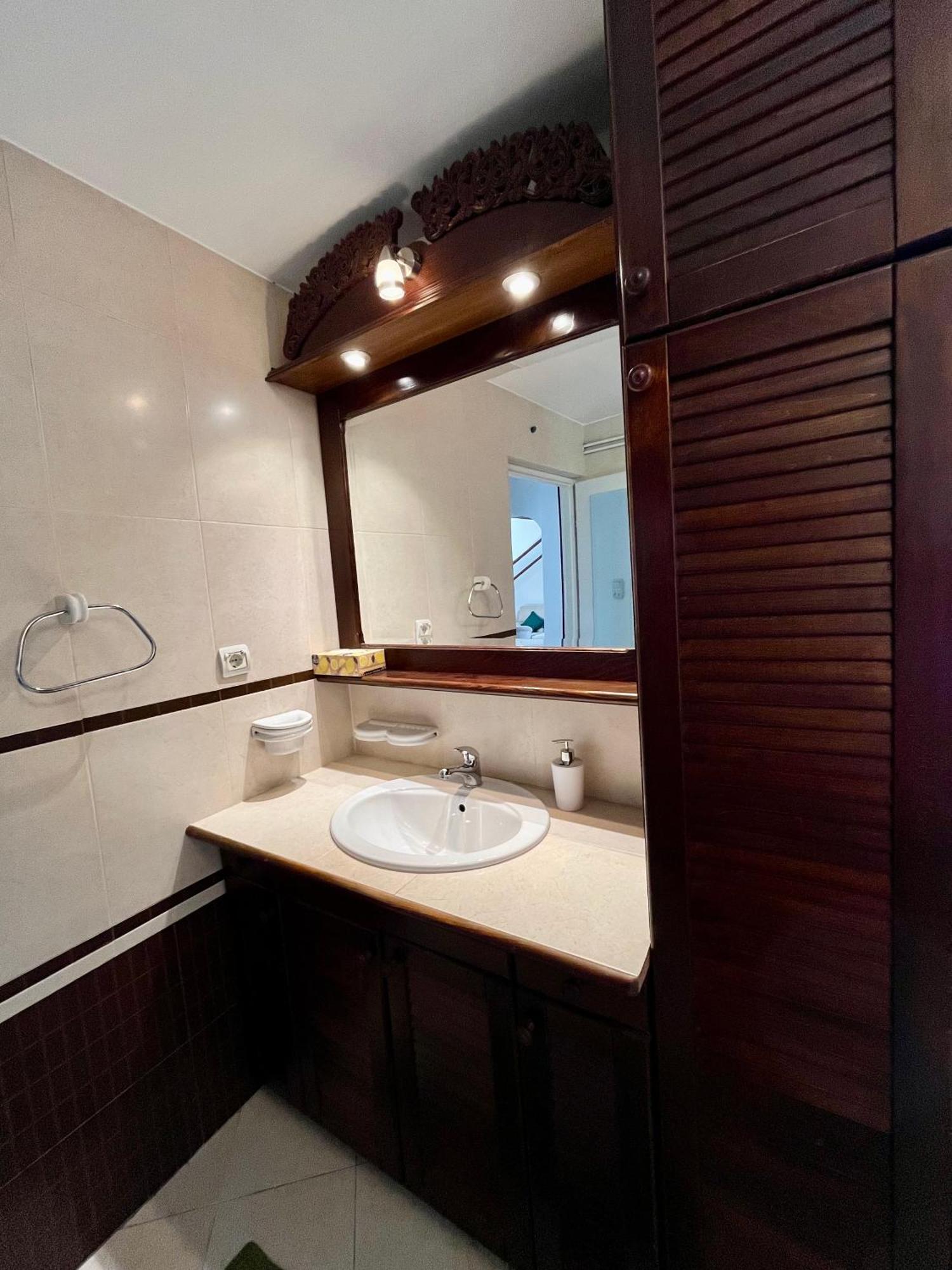 Apartamento Urban Oasis Belgrado Exterior foto